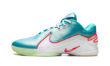 LeBron 22 "Christmas" HV5148 600