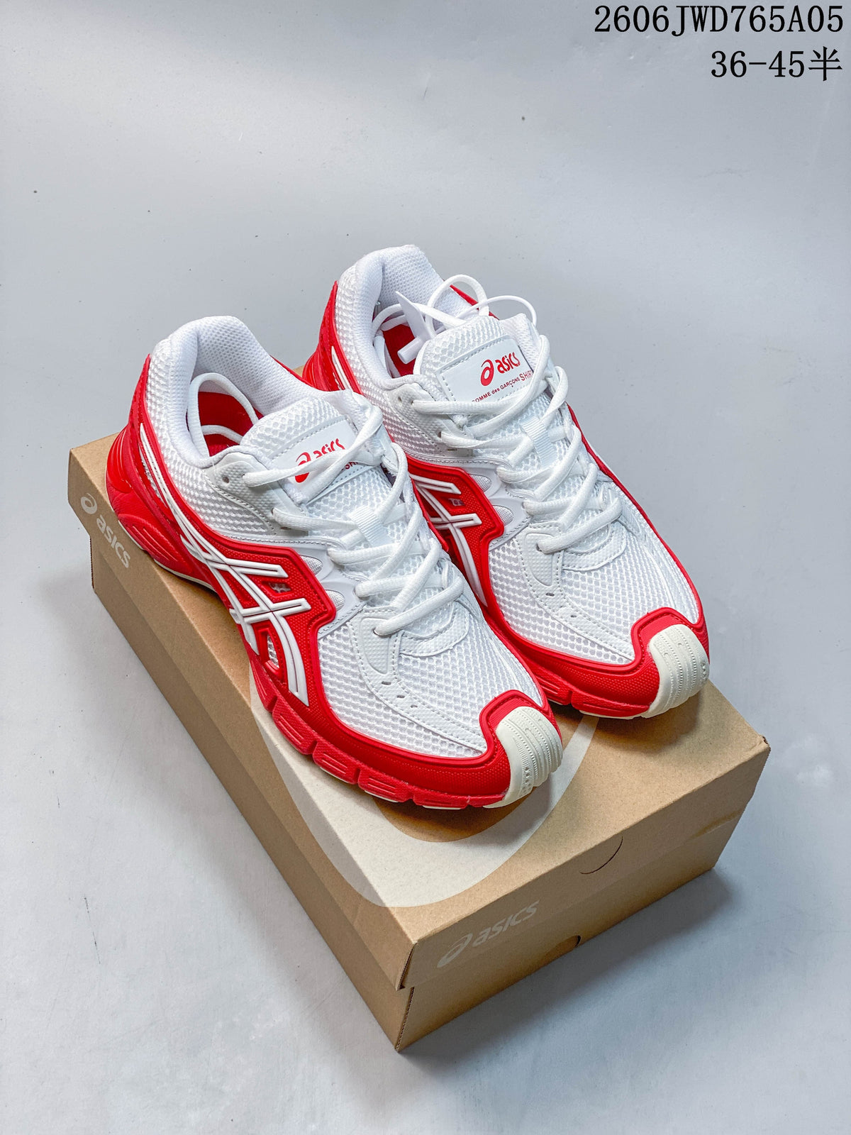 ASICS Gel-TRUCK Running Sneakers White Red 1203A485-001