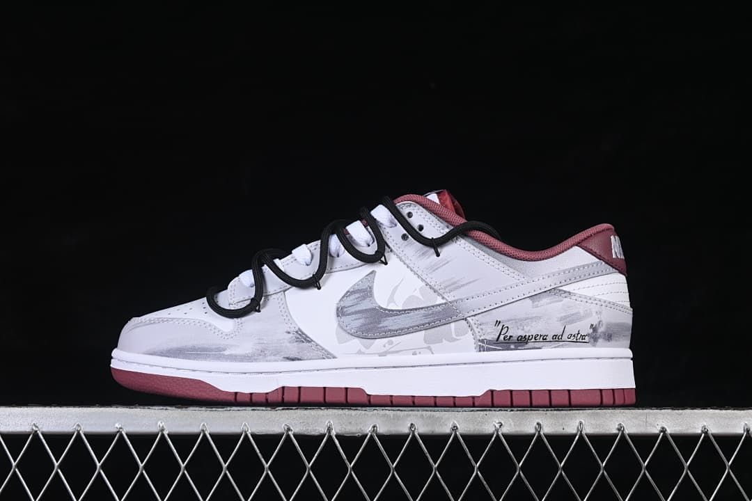 Nike SB Dunk Low Strap Sneakers White DV0833-112