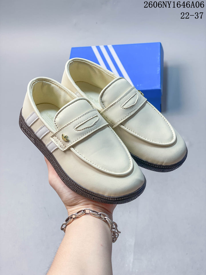 Adidas Handball Spezial Loafers in Cream with Gum Sole KK2786