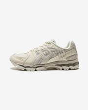 ASICS X  INVINCIBLE X MADNESS GEL-KAYANO 12.1 VANILLA