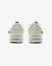 NEW BALANCE 1906 - WHITE/ MINTFLASH