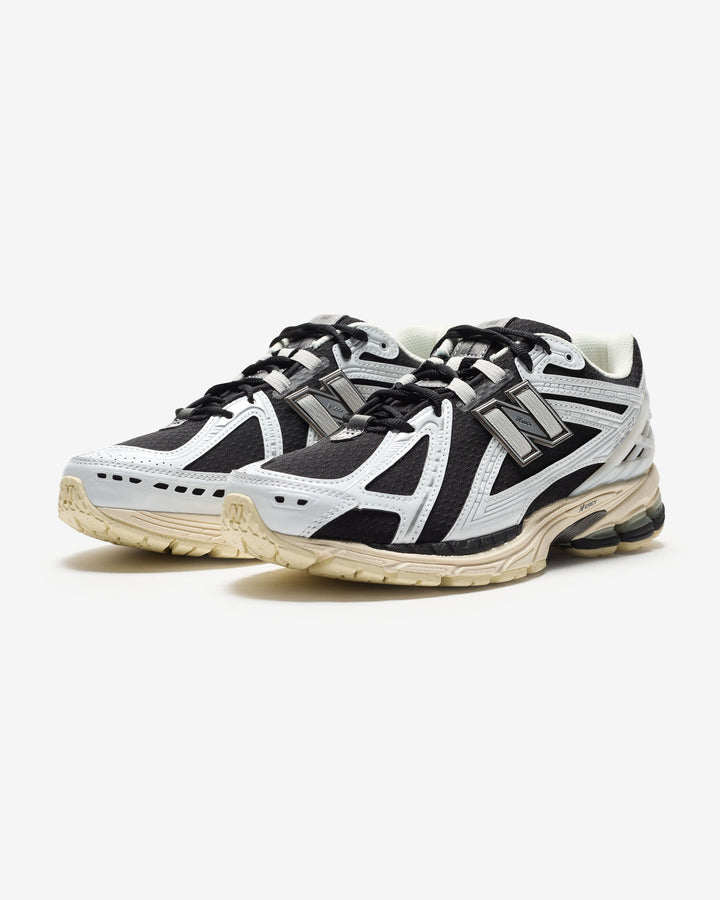 NEW BALANCE 1906R - WHITE/ BLACK