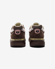 NEW BALANCE 990 v4 'MADE IN USA' - PUMPERNICKEL