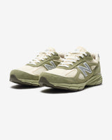 NEW BALANCE 'MADE IN USA' 990 v4 - OLIVE LEAF