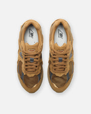 NEW BALANCE 2002DX - STUCCO/ CASTLEROCK