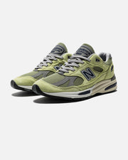 NEW BALANCE 'MADE IN USA' 991v2 - GREEN BANANA/ MOSS