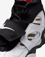 NIKE AIR DIAMOND TURF II - BLACK/ WHITE/ FIRE RED
