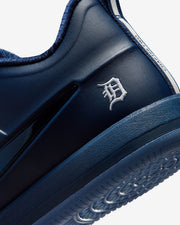 NIKE BOOK 2 - MIDNIGHT NAVY/ WHITE