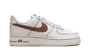 Air Force 1 '07 LV8 "Ivory Saddle Bro" HQ2037 101