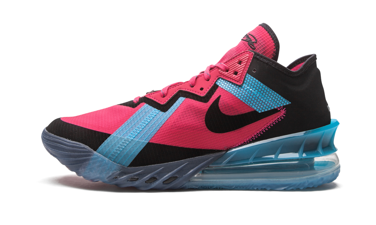 Lebron 18 "Fireberry" CV7562 600