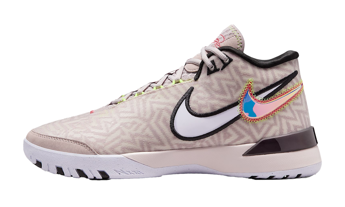 Zoom LeBron NXXT Genisus "Platinum Violet" HF0712 005