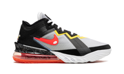 LeBron 18 Low "Sylvester vs Tweety" CV7562 103