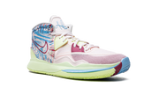 Kyrie 8 Infinity "1 World 1 People" CZ0204 600