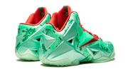 Lebron 11 "Christmas" 616175 301