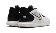 Kyrie 5 Low "White Wolf Grey Black" DJ6012 102
