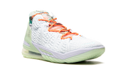 LeBron 18 "Diana Taurasi GOAT Vision" CQ9283 401
